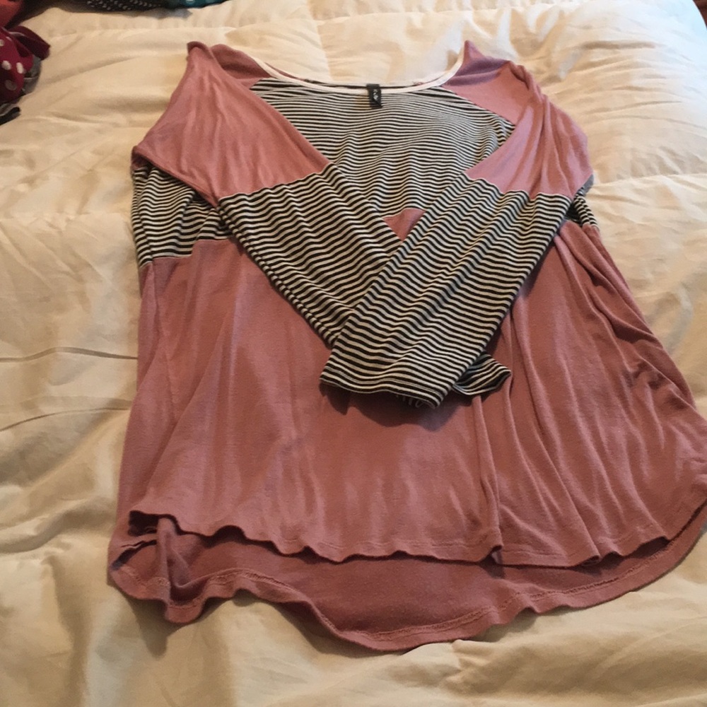 Medium mauve/black/white stripped tunic